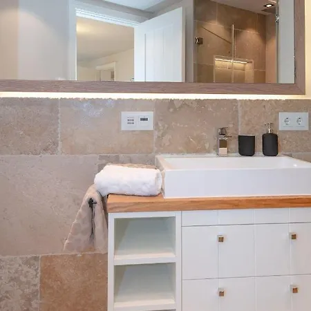 Poseidon Appartement *